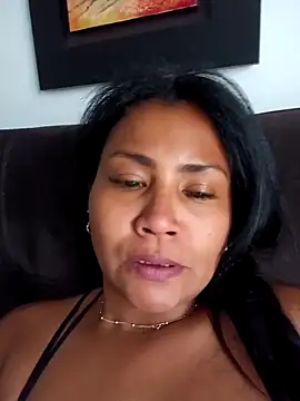 Snapshot of Ariana_Rodriguez chatting on September 29, 2025, 4:56 pm Ariana Rodriguez online show from September 29, 2025, 4:56 pm