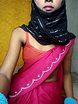 Cutesoma01 online show from October 18, 2025, 4:08 pm