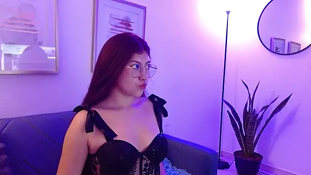 BellaRosee   online show from March 6, 2025, 1:37 am