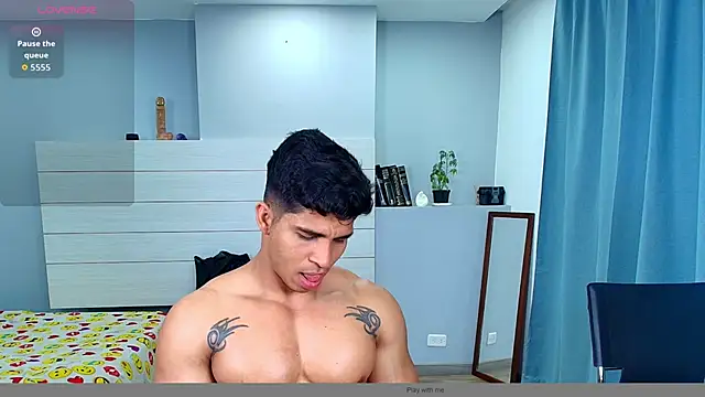 Snapshot of Apolotherock chatting on September 25, 2025, 10:46 pm Apolotherock online show from September 25, 2025, 10:46 pm