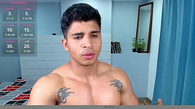 Snapshot of Apolotherock chatting on October 17, 2025, 6:54 pm Apolotherock online show from October 17, 2025, 6:54 pm