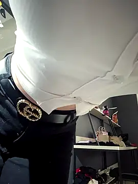 Snapshot of Isabella_Varella chatting on September 12, 2025, 1:22 pm Isabella Varella online show from September 12, 2025, 1:22 pm