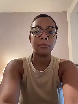 Snapshot of Melia_Rayne chatting on September 17, 2025, 6:37 am Melia Rayne online show from September 17, 2025, 6:37 am