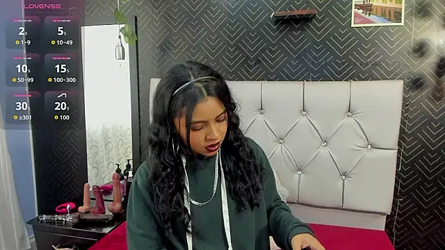 Snapshot of Devil_AliceXo chatting on March 18, 2026, 8:23 pm Devil AliceXo online show from March 18, 2026, 8:23 pm