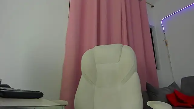 gaaby foxx online show from September 29, 2025, 1:27 pm