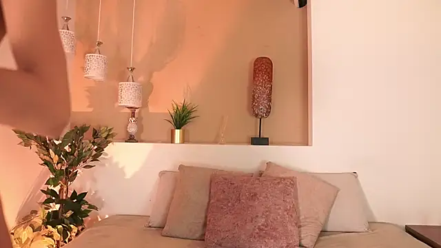 Snapshot of alison222_ chatting on September 29, 2025, 7:40 pm alison222 online show from September 29, 2025, 7:40 pm