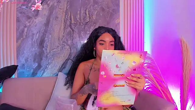 Snapshot of SarahLynn7 chatting on October 16, 2025, 11:39 pm SarahLynn7 online show from October 16, 2025, 11:39 pm