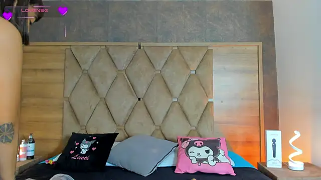 Snapshot of SarahLynn7 chatting on October 26, 2025, 6:47 pm SarahLynn7 online show from October 26, 2025, 6:47 pm