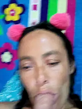 Snapshot of sarayulith chatting on February 10, 2026, 8:57 pm sarayulith online show from February 10, 2026, 8:57 pm