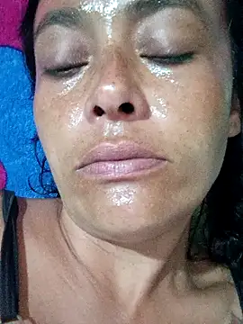 Snapshot of sarayulith chatting on March 13, 2026, 1:45 am sarayulith online show from March 13, 2026, 1:45 am