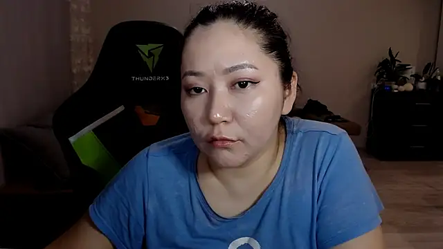 Snapshot of LisaAsianFlower chatting on March 20, 2025, 2:42 pm LisaAsianFlower online show from March 20, 2025, 2:42 pm
