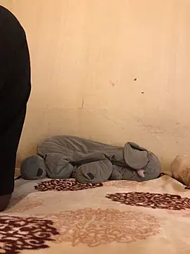 bigdaddiete online show from April 23, 2026, 5:52 am