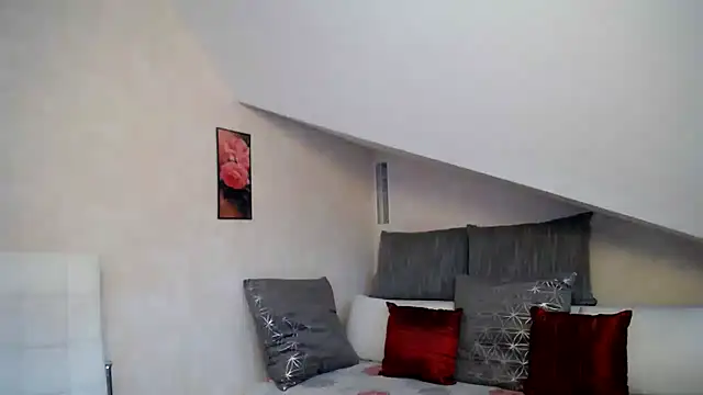 Kathylovexxx online show from March 17, 2026, 5:55 am