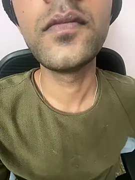 Snapshot of Aarush_1 chatting on March 16, 2025, 9:26 pm Aarush 1 online show from March 16, 2025, 9:26 pm