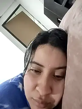 mialorents online show from February 3, 2026, 12:32 pm