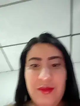 Snapshot of mialorents chatting on February 7, 2026, 12:53 pm mialorents online show from February 7, 2026, 12:53 pm