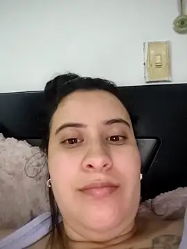 Snapshot of mialorents chatting on February 10, 2026, 10:47 pm mialorents online show from February 10, 2026, 10:47 pm