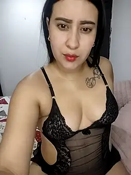 Snapshot of mialorents chatting on February 12, 2026, 11:00 pm mialorents online show from February 12, 2026, 11:00 pm