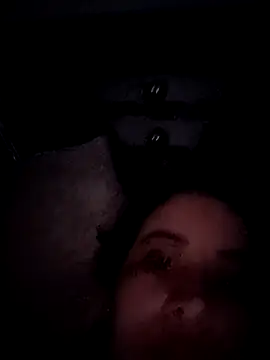 Snapshot of mialorents chatting on March 15, 2026, 6:03 pm mialorents online show from March 15, 2026, 6:03 pm