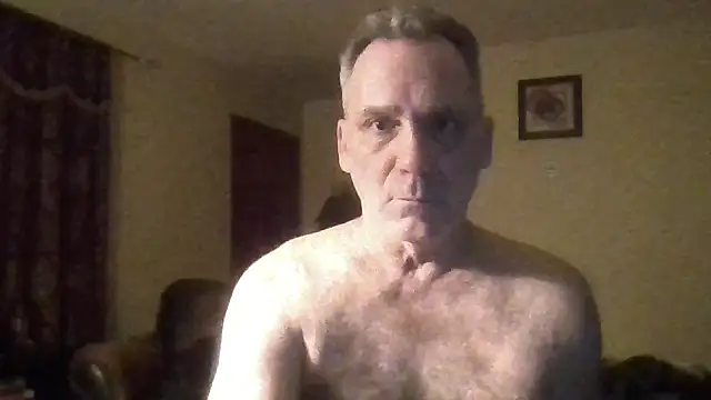 Snapshot of HunkofRock chatting on November 22, 2025, 7:18 am HunkofRock online show from November 22, 2025, 7:18 am