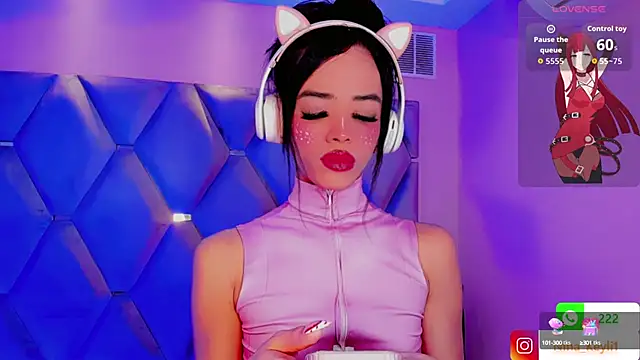 Snapshot of Nina_Keyli chatting on September 29, 2025, 7:08 pm Nina Keyli online show from September 29, 2025, 7:08 pm