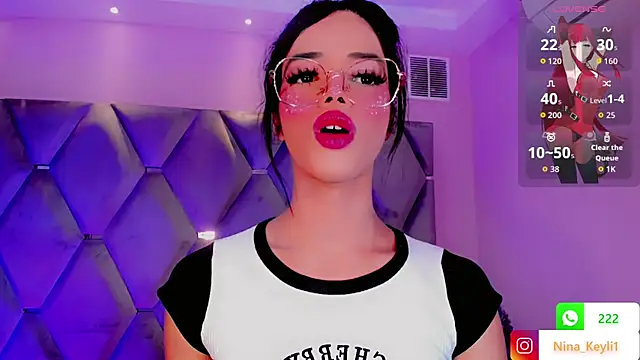 Snapshot of Nina_Keyli chatting on October 12, 2025, 7:57 pm Nina Keyli online show from October 12, 2025, 7:57 pm