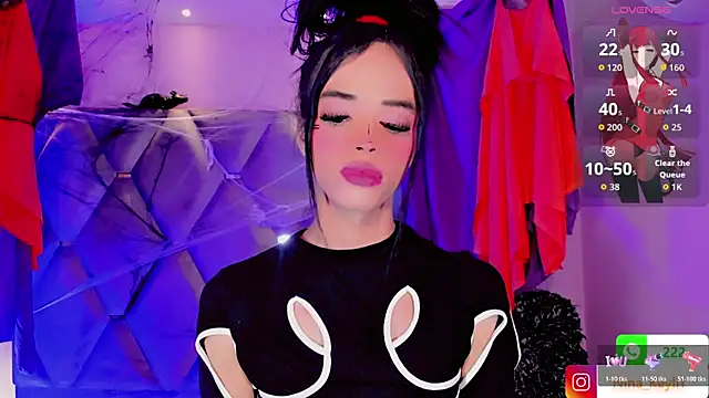 Snapshot of Nina_Keyli chatting on October 26, 2025, 8:26 pm Nina Keyli online show from October 26, 2025, 8:26 pm