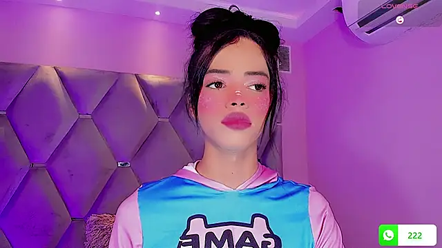 Nina Keyli online show from November 17, 2025, 7:41 pm