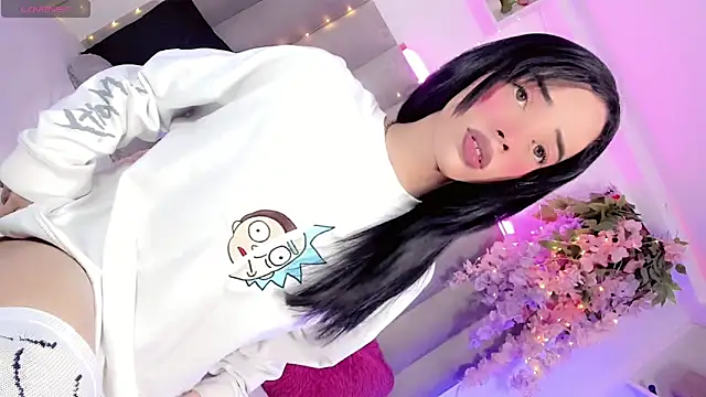 Snapshot of Nina_Keyli chatting on May 22, 2026, 8:47 pm Nina Keyli online show from May 22, 2026, 8:47 pm