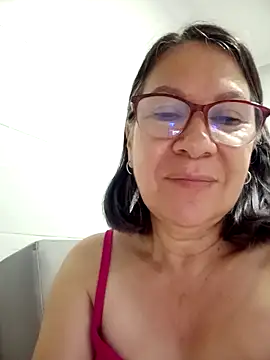 victoria wayne online show from May 2, 2026, 8:52 am