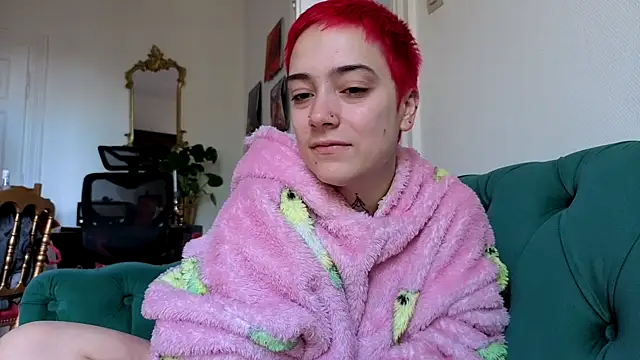 Snapshot of OllympeKaii chatting on October 21, 2025, 8:26 am OllympeKaii online show from October 21, 2025, 8:26 am