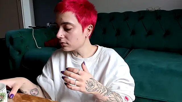 Snapshot of OllympeKaii chatting on October 22, 2025, 2:28 pm OllympeKaii online show from October 22, 2025, 2:28 pm