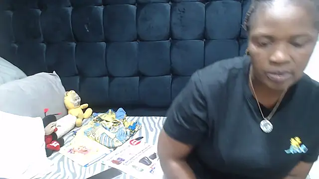 Snapshot of TaurusClitCake chatting on September 28, 2025, 12:21 pm TaurusClitCake online show from September 28, 2025, 12:21 pm