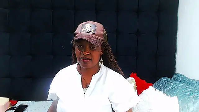 Snapshot of TaurusClitCake chatting on October 15, 2025, 9:53 am TaurusClitCake online show from October 15, 2025, 9:53 am