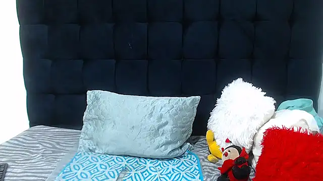 Snapshot of TaurusClitCake chatting on October 20, 2025, 4:29 pm TaurusClitCake online show from October 20, 2025, 4:29 pm