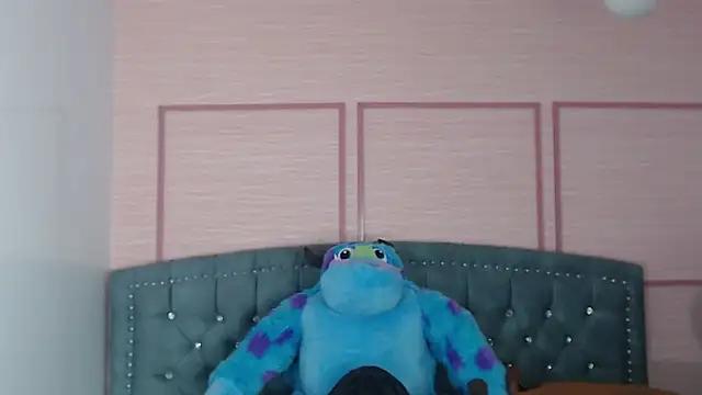 emma wockll t online show from October 1, 2025, 1:11 am