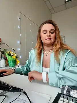 Snapshot of Juicy_PeachLux chatting on September 25, 2025, 7:56 am Juicy PeachLux online show from September 25, 2025, 7:56 am