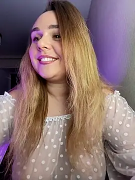 Snapshot of Juicy_PeachLux chatting on September 30, 2025, 2:44 pm Juicy PeachLux online show from September 30, 2025, 2:44 pm