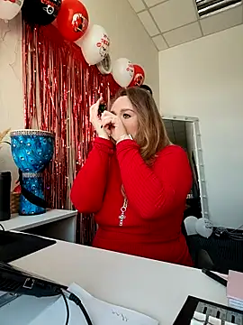 Snapshot of Juicy_PeachLux chatting on March 1, 2026, 7:43 am Juicy PeachLux online show from March 1, 2026, 7:43 am