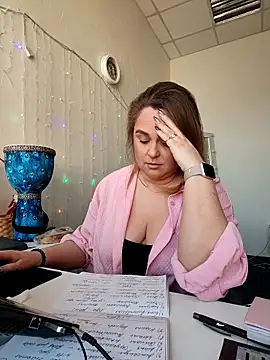 Snapshot of Juicy_PeachLux chatting on March 20, 2026, 8:41 am Juicy PeachLux online show from March 20, 2026, 8:41 am