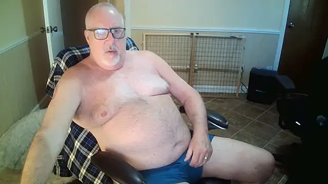 superbearboss online show from October 19, 2025, 10:10 pm