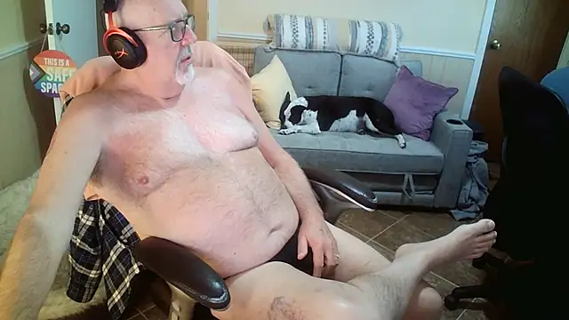 superbearboss online show from May 6, 2026, 4:45 pm