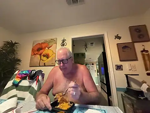 superbearboss online show from June 11, 2026, 2:44 am