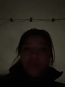Karina Leon online show from June 30, 2026, 4:35 am