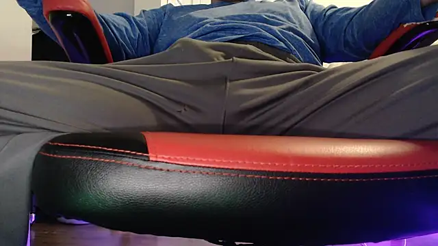 magnumbull online show from March 19, 2025, 5:50 pm