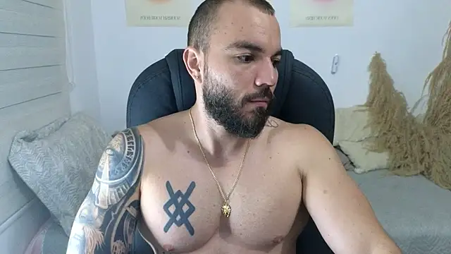 Isaac Carter online show from December 23, 2025, 11:08 am