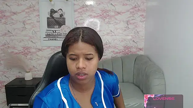 Snapshot of abby1_t_ chatting on September 27, 2025, 3:00 am abby1 t  online show from September 27, 2025, 3:00 am