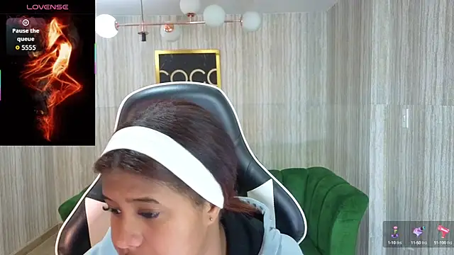 Snapshot of abby1_t_ chatting on October 14, 2025, 2:45 am abby1 t  online show from October 14, 2025, 2:45 am