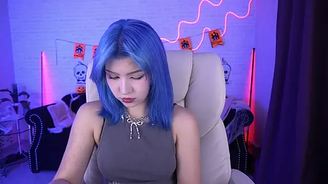 Snapshot of SelenaIris chatting on October 31, 2025, 9:05 pm SelenaIris online show from October 31, 2025, 9:05 pm