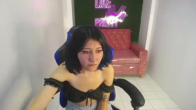 lissacatty t online show from March 15, 2025, 4:54 pm